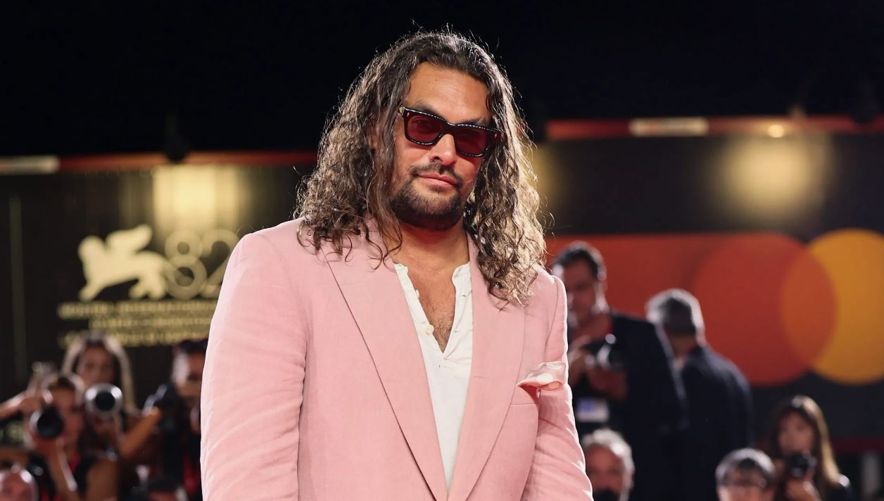 Джейсон Момоа поделился новостями о семье после наводнения на Гавайях